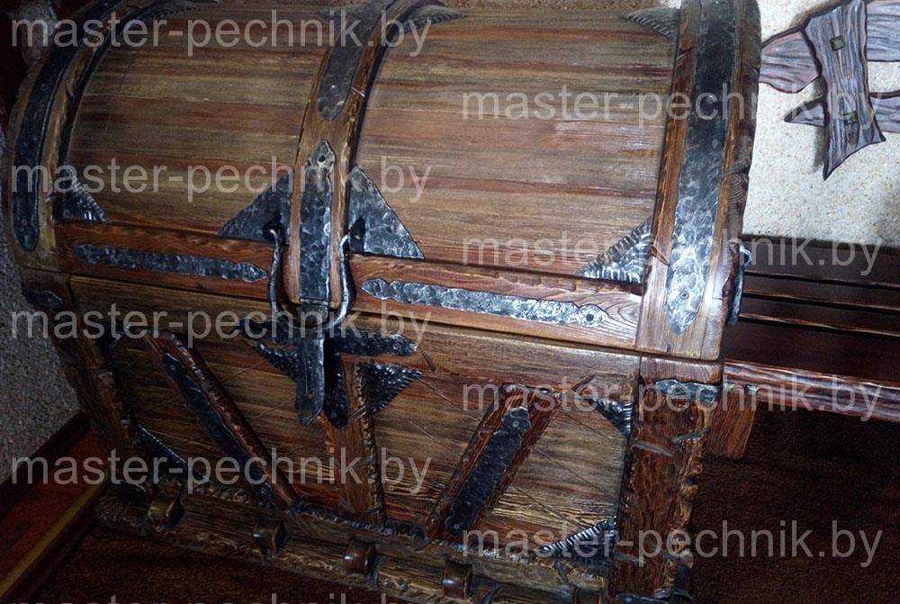 Сундук из массива авторский